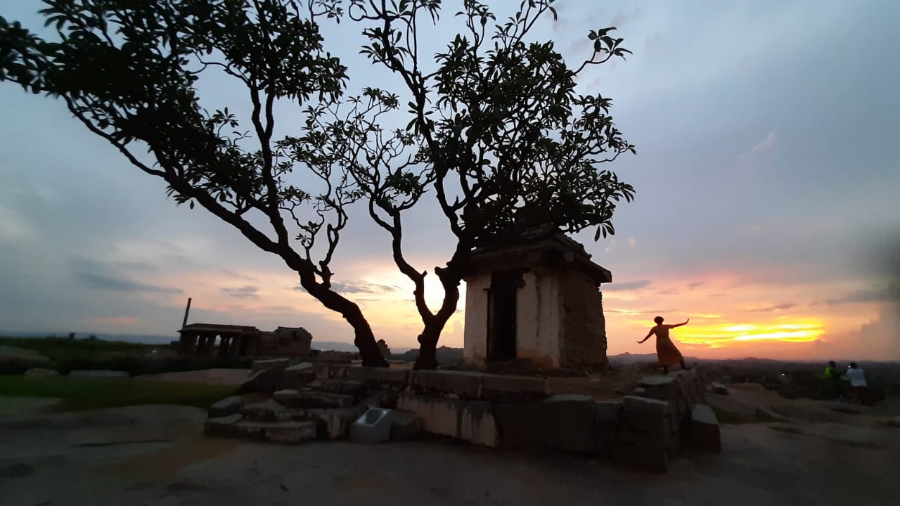 hampi mumbai pune adventures